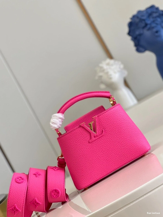 Cheap LOUIS MINI VUITTON CAPUCINES 0824